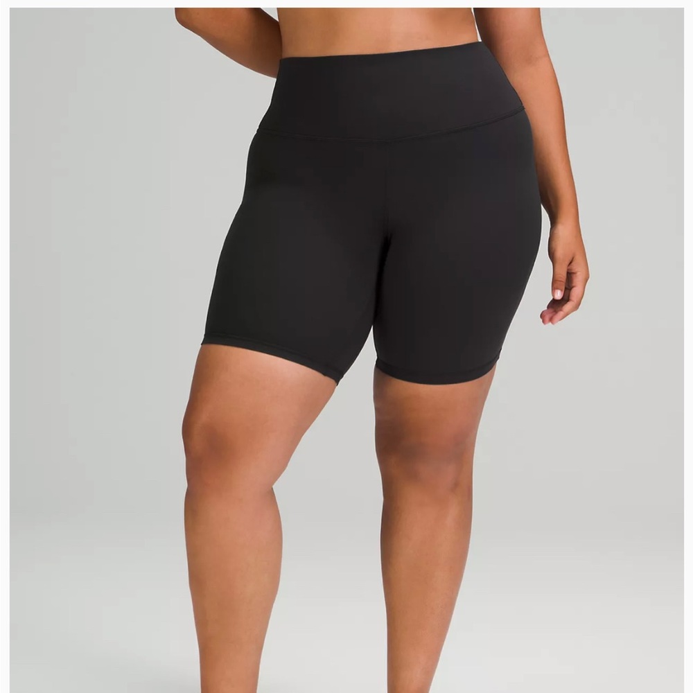 Lululemon biker shorts size 6